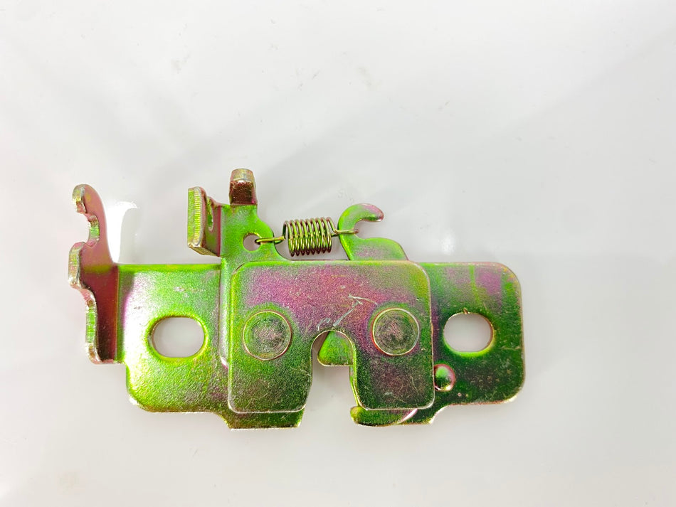 Emmo Nok/Hornet X Seat Lock Mechanism